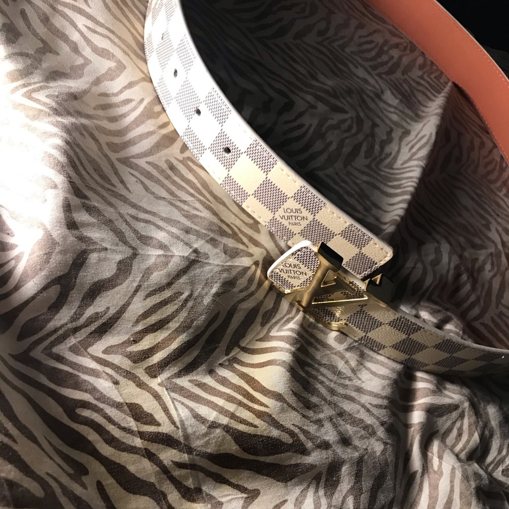Louis Vuitton belt 48/120